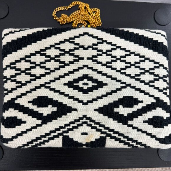 Tribal Patterned Clutch Purse With Colorful Beaded Embellishment & Gold Chain St - Picture 5 of 6
